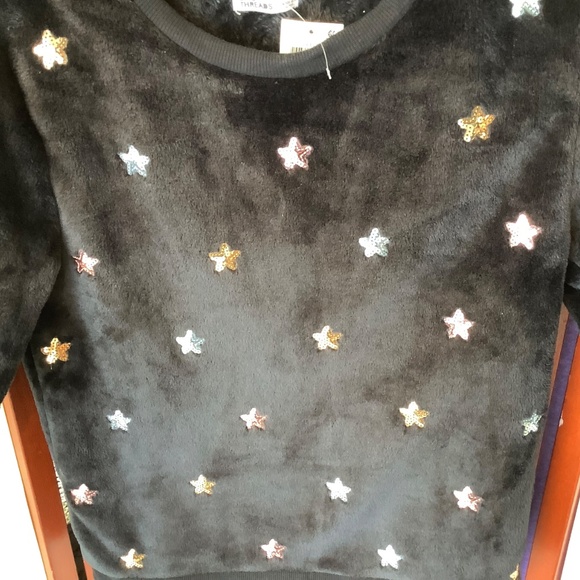 Epic Threads NWT Girls Black Fleece Sweatshirt With Sequin Stars Size XL - Picture 4 of 8